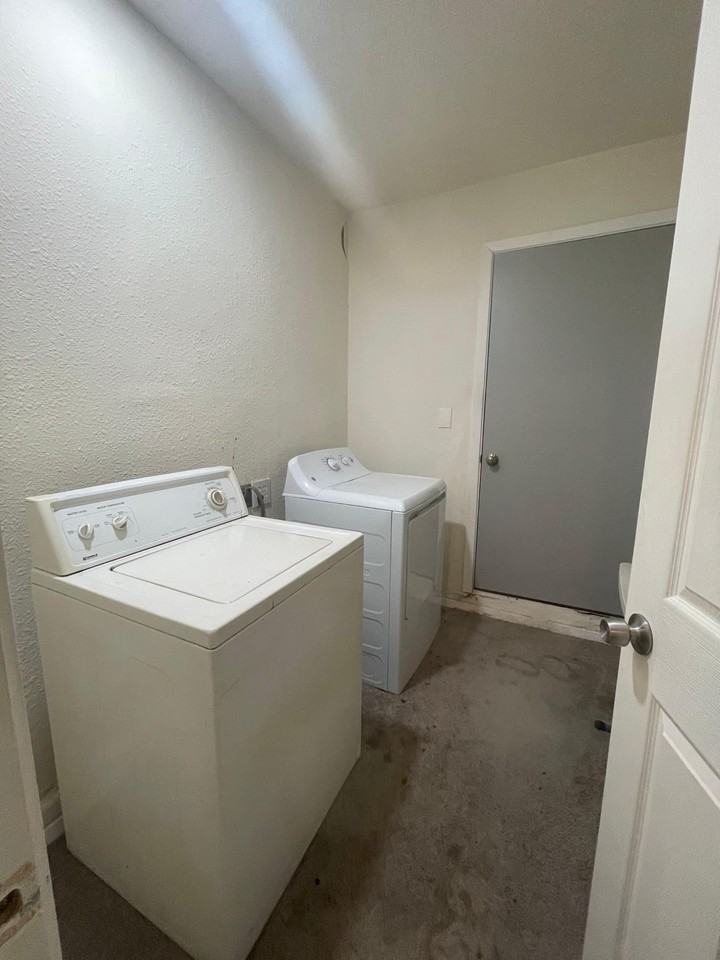 Coldwater Ln - Photo 2 of 8