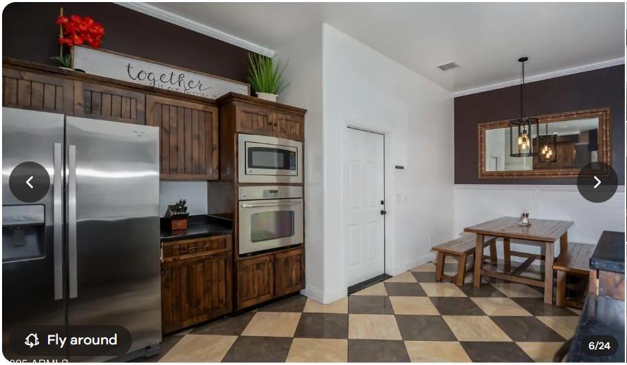 Hampshire Ave - Photo 2 of 10