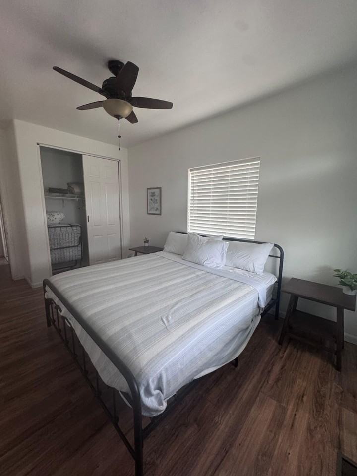 Hampshire Ave - Photo 7 of 10