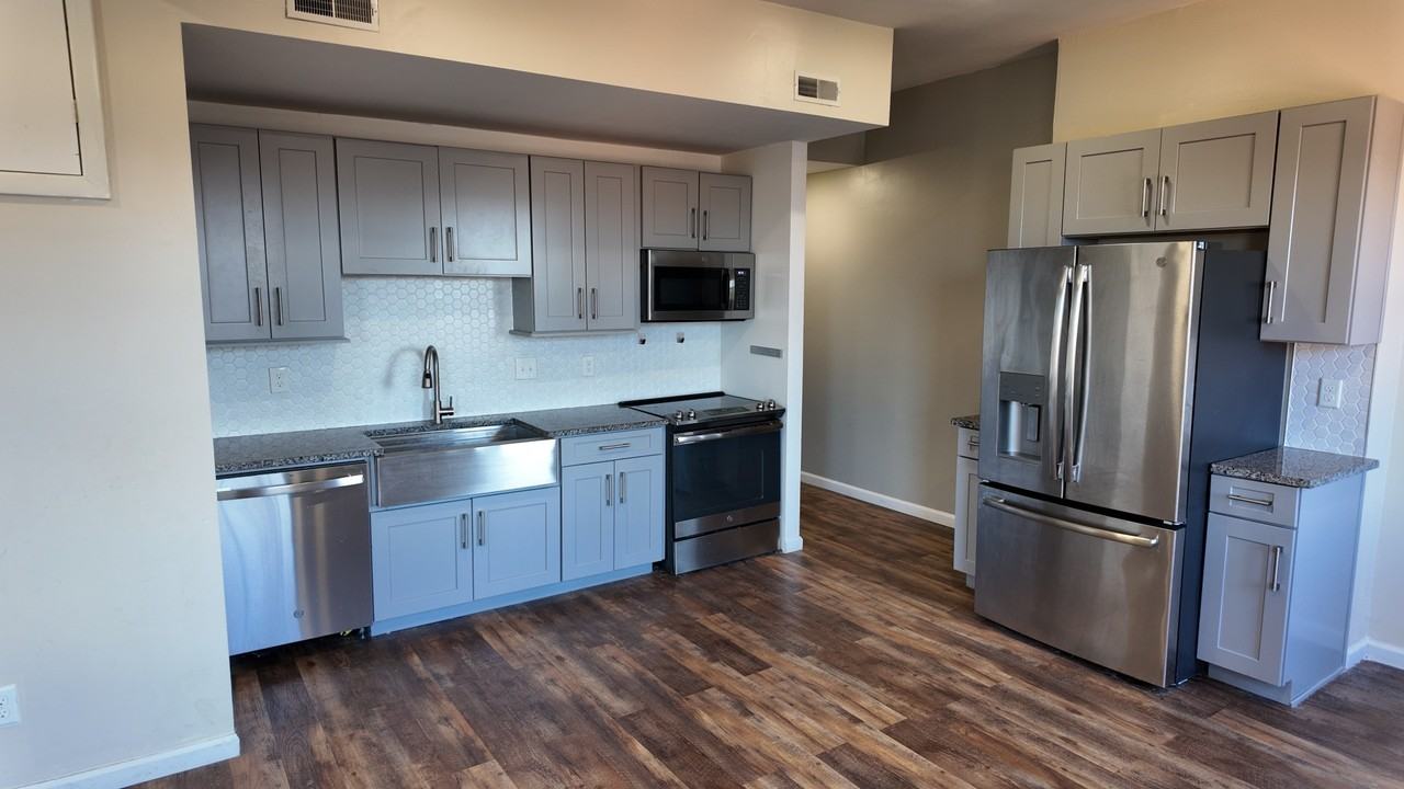 212 Peete St #23 - Photo 4 of 17