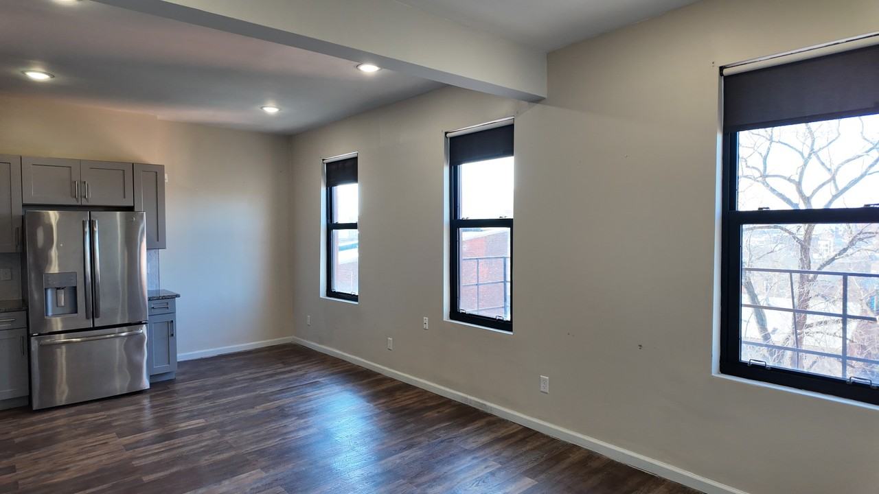 212 Peete St #23 - Photo 5 of 17