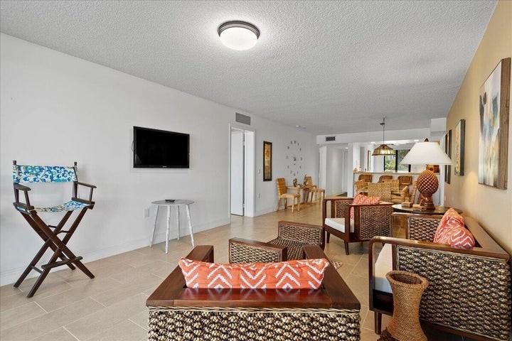 2421 Village Boulevard - Photo 7 of 10