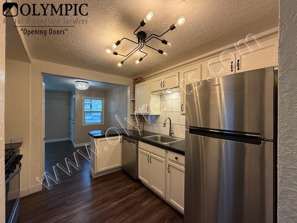 1206 Chestnut St Se - Photo 6 of 13