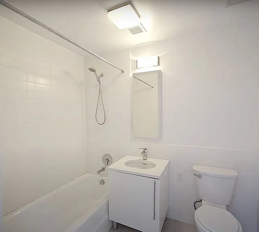 1155 Warburton Ave #2L - Photo 7 of 8