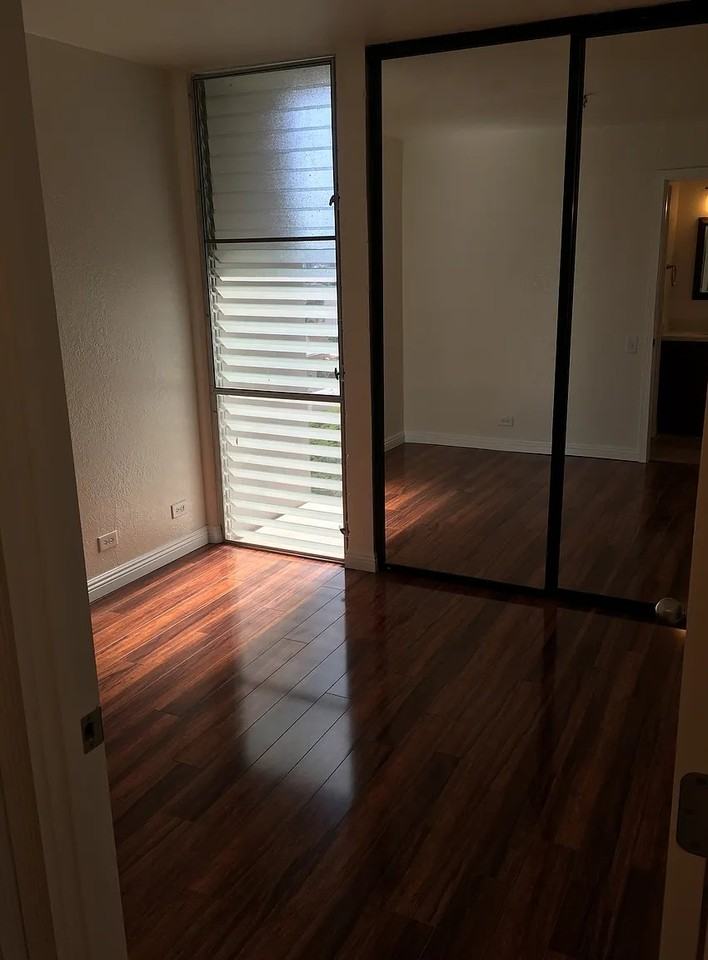 1226 Alexander St #1102 - Photo 5 of 15