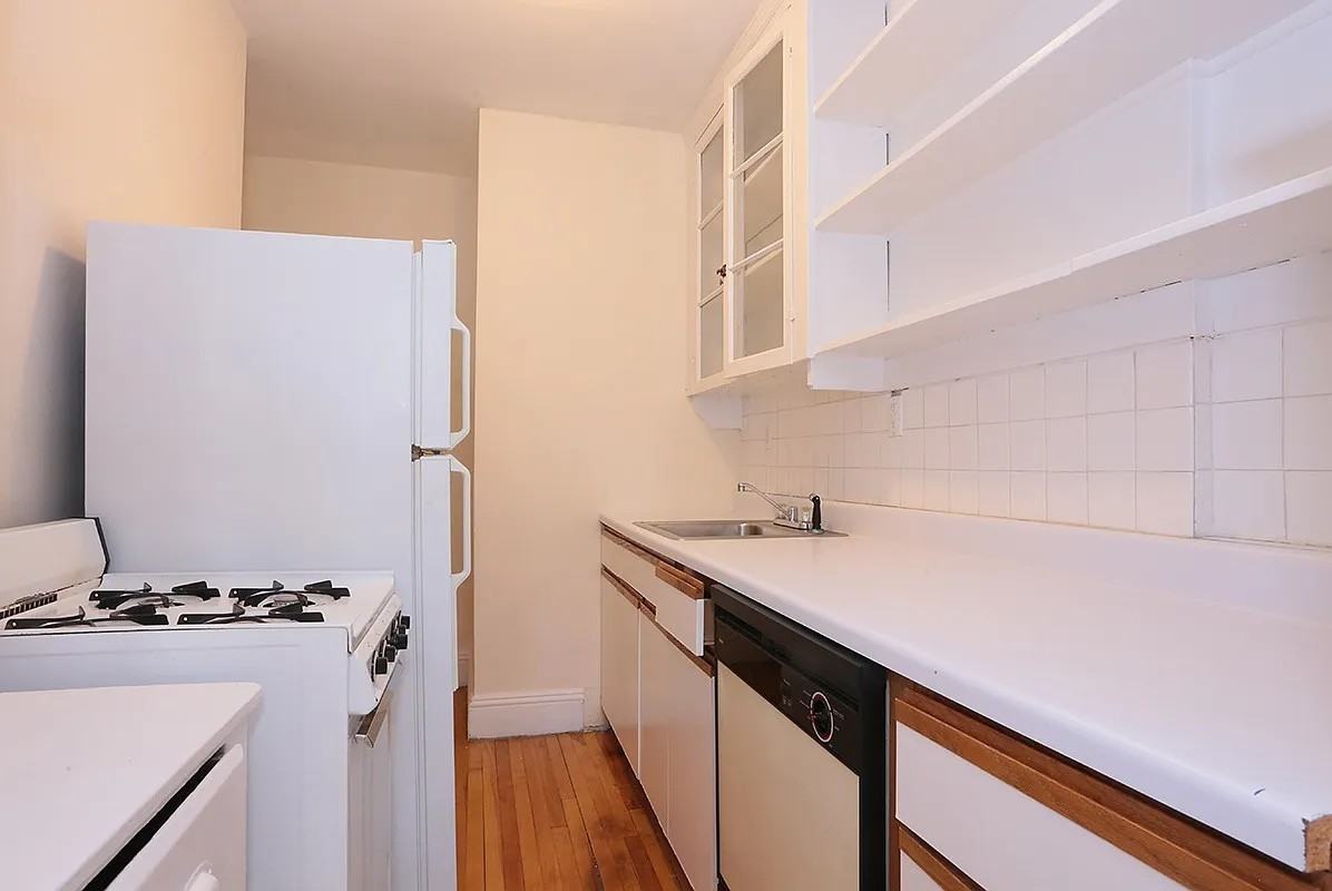 1697 Cambridge St #33 - Photo 2 of 18