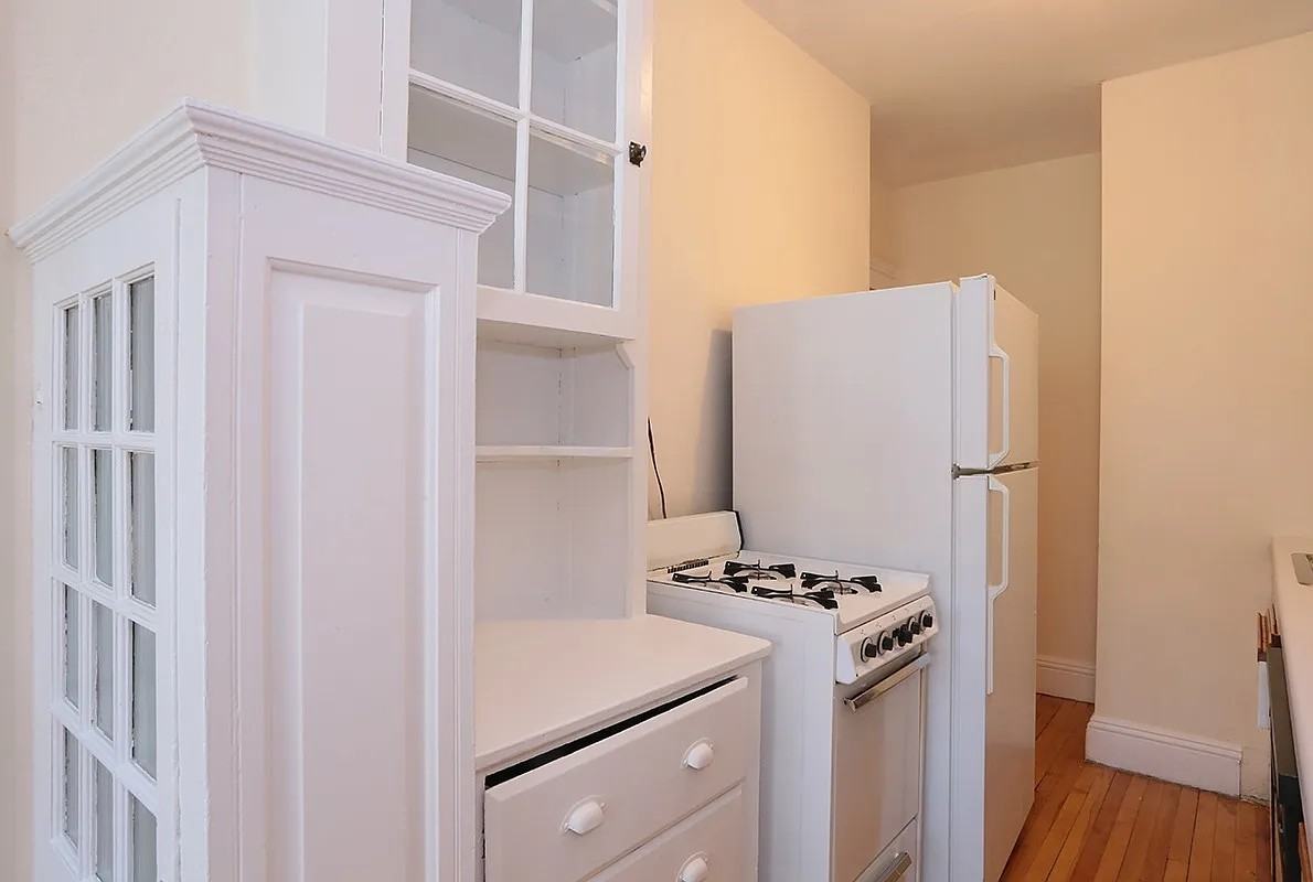 1697 Cambridge St #33 - Photo 5 of 18