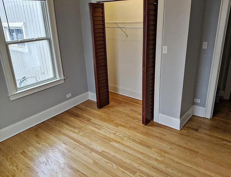 2324 W 25th St #2E - Photo 5 of 8