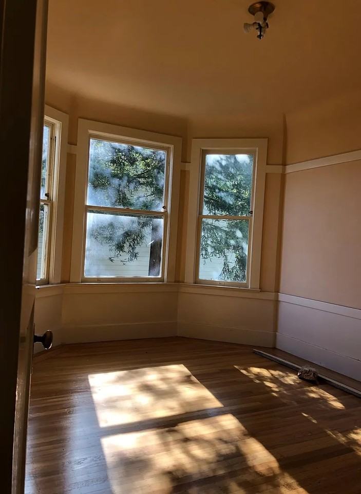 2341 Divisadero St #3 - Photo 5 of 8