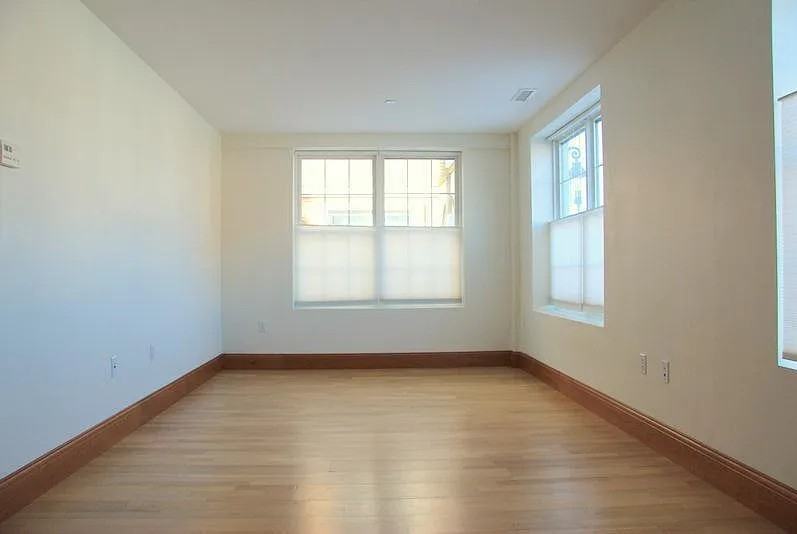 2440 Massachusetts Ave #13 - Photo 5 of 18