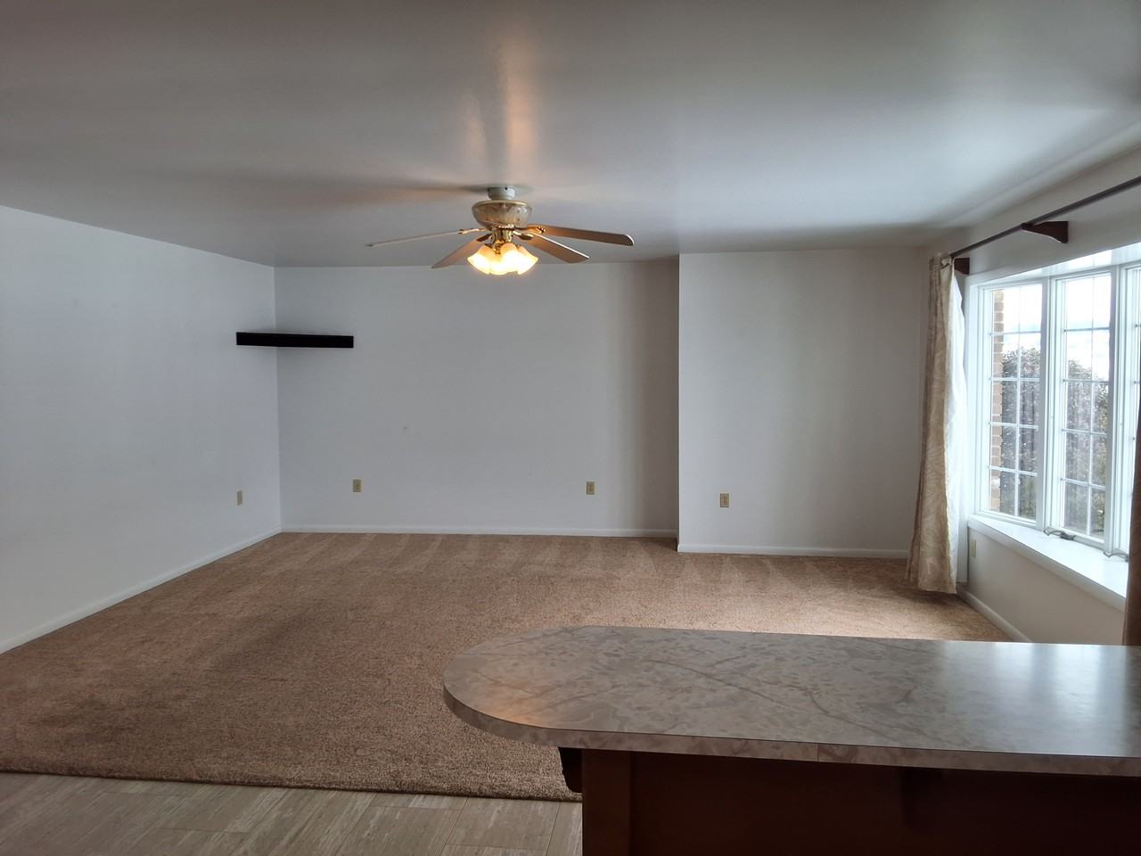 645 Peters Rd - Photo 3 of 39