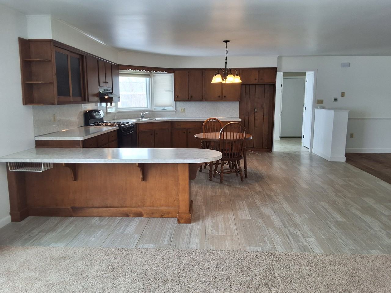 645 Peters Rd - Photo 7 of 39
