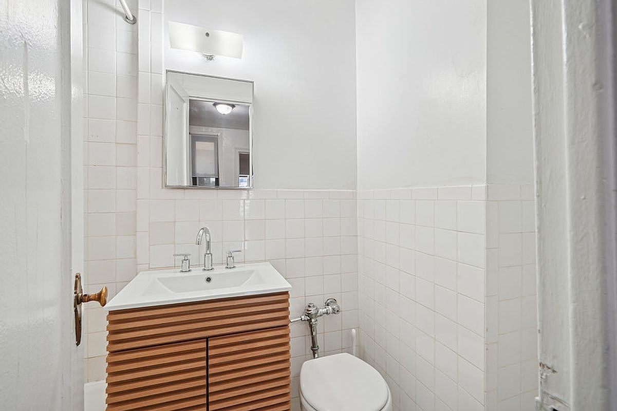 205 E 88th St #4B - Photo 7 of 7