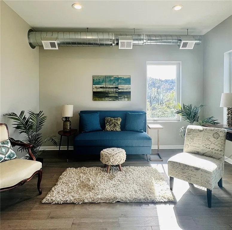 3809 Liberty Ave - Photo 2 of 10