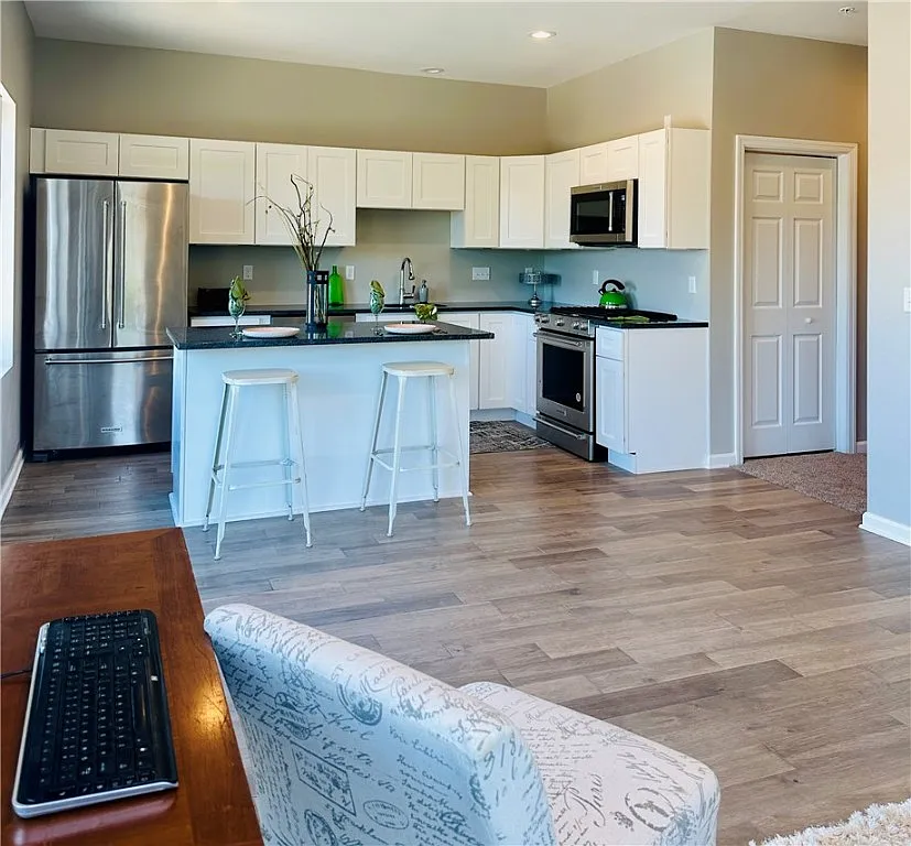 3809 Liberty Ave - Photo 4 of 10