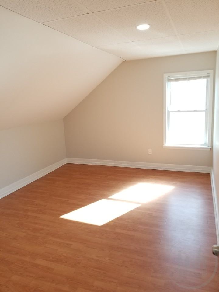 15 Walnut St - Photo 7 of 10