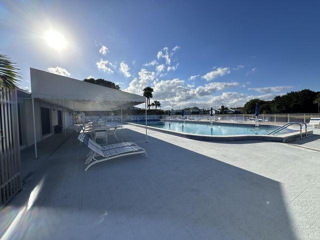 1007 Green Pine Boulevard #G3 - Photo 3 of 8