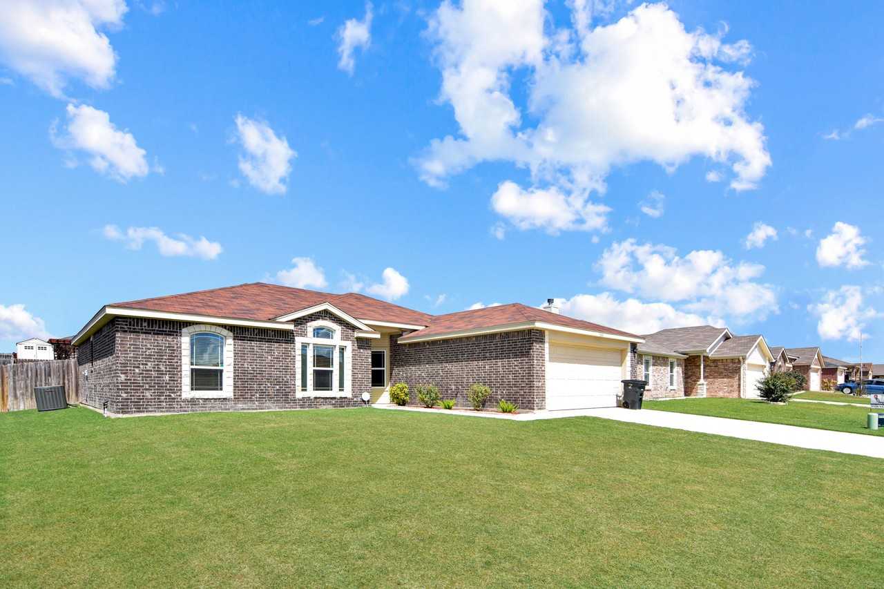 7600 Oliver Loving Dr - Photo 2 of 19