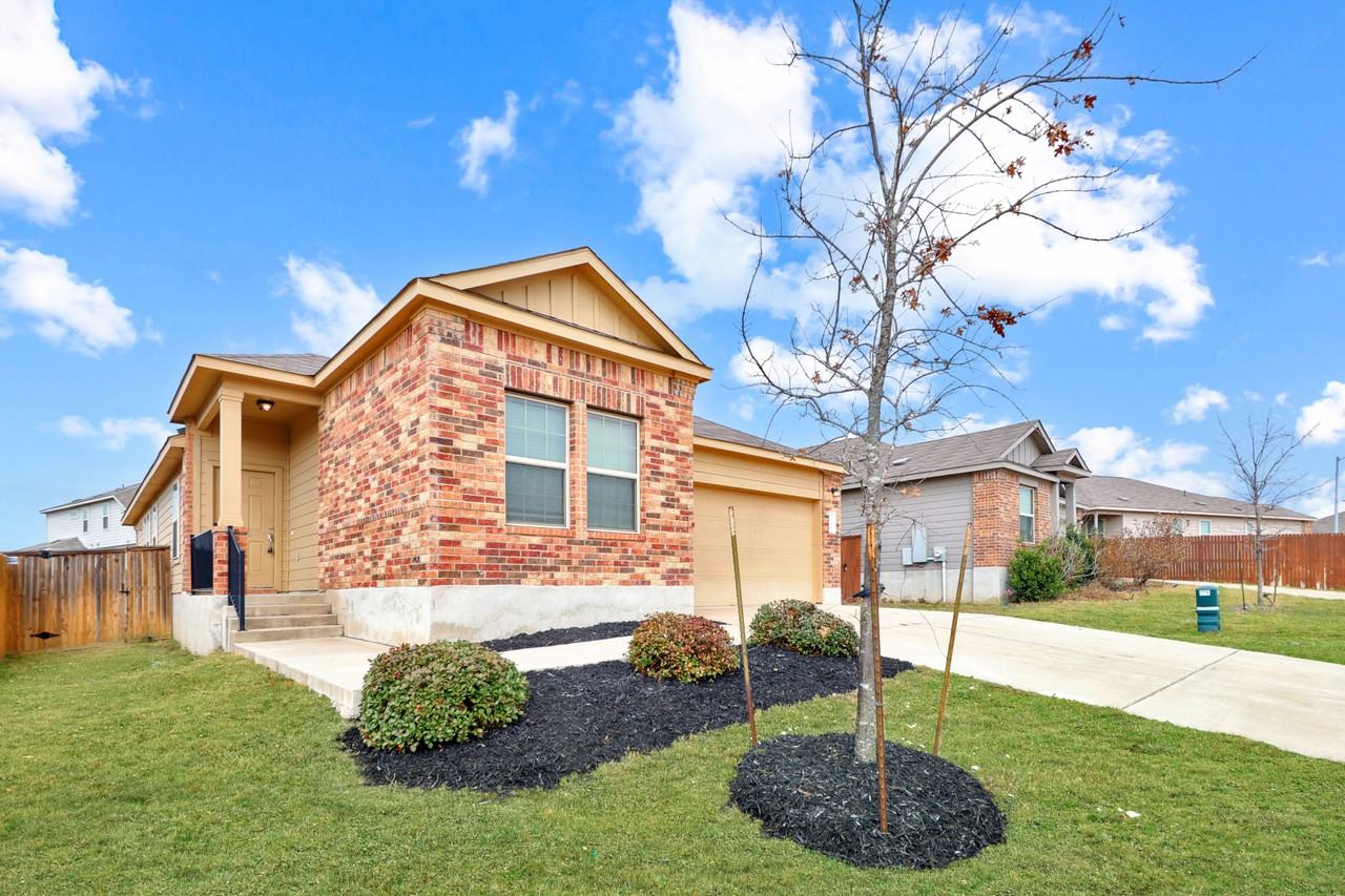 108 Cosmos Ln - Photo 2 of 25