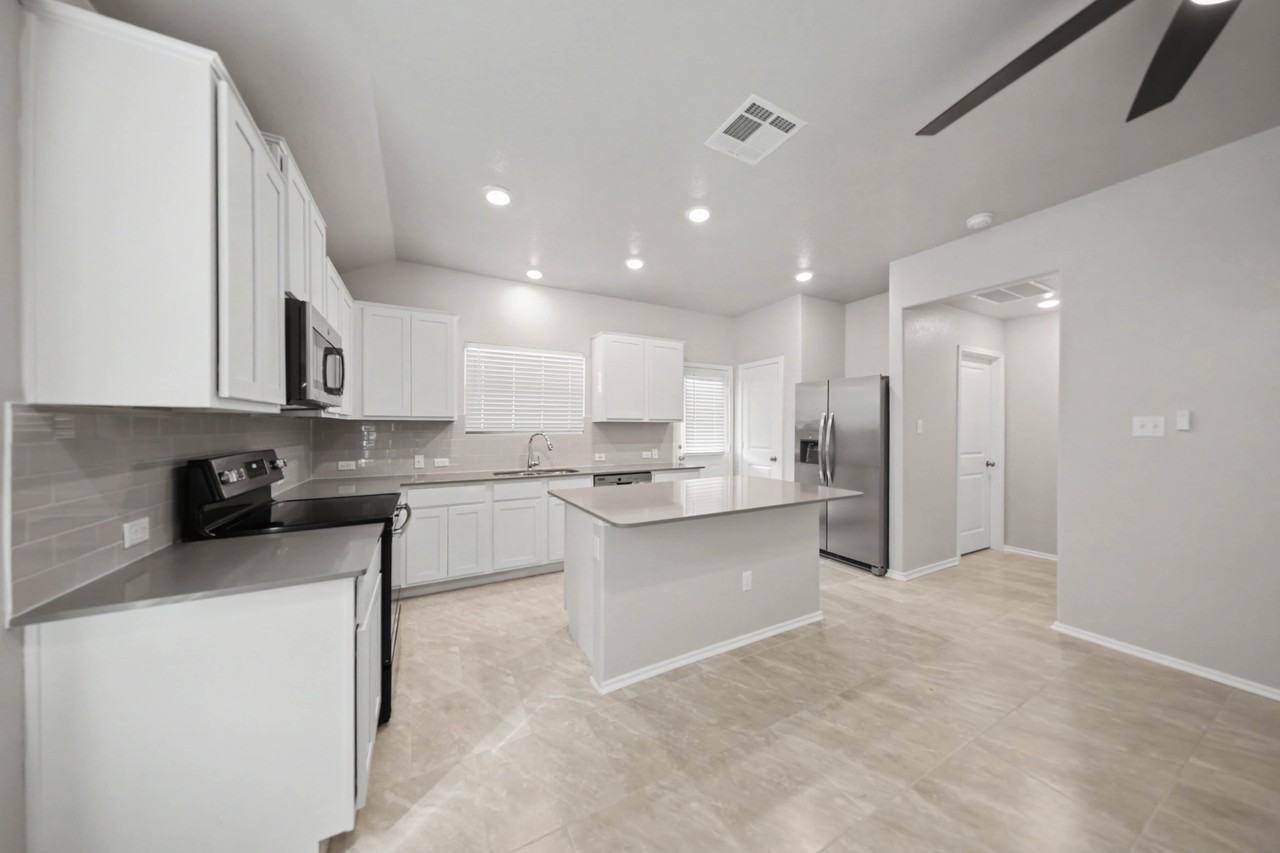 108 Cosmos Ln - Photo 4 of 25