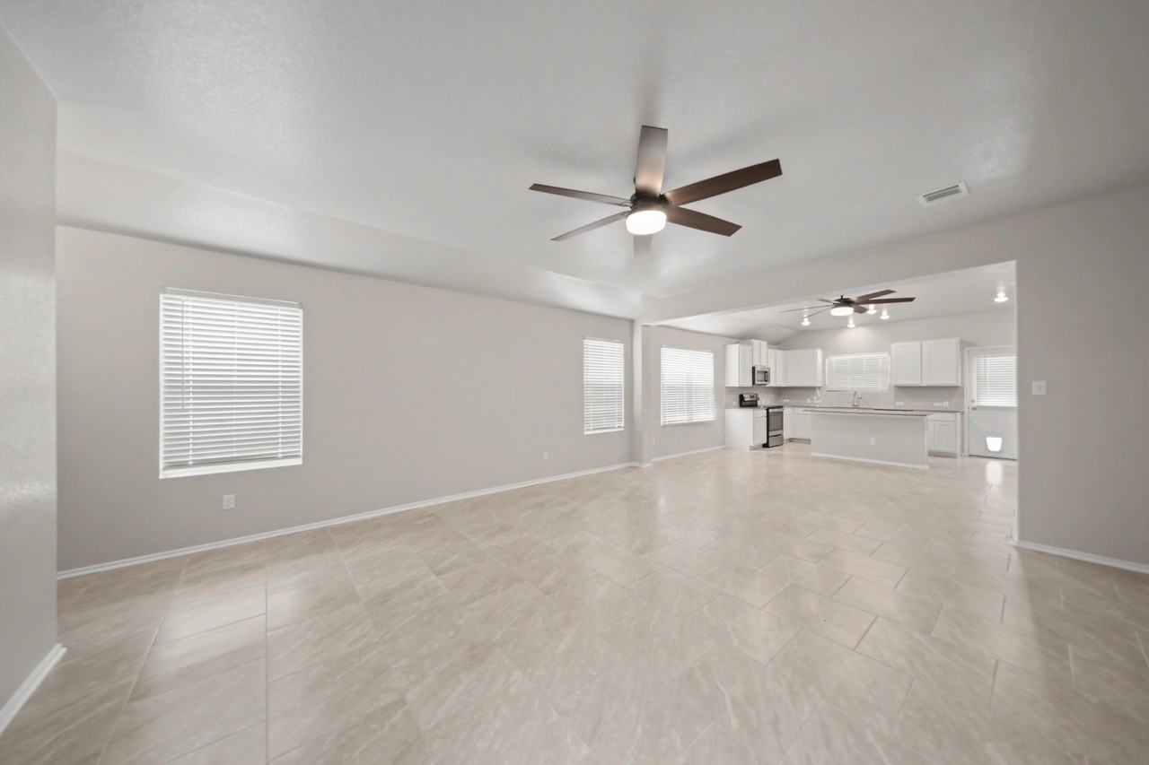 108 Cosmos Ln - Photo 5 of 25