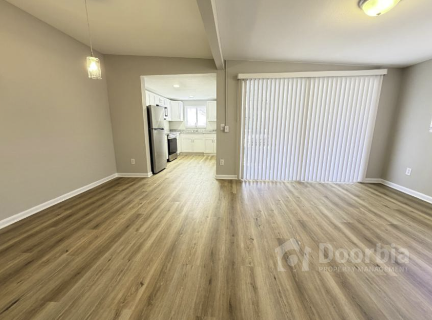 6327 Kimberly Ln - Photo 5 of 9