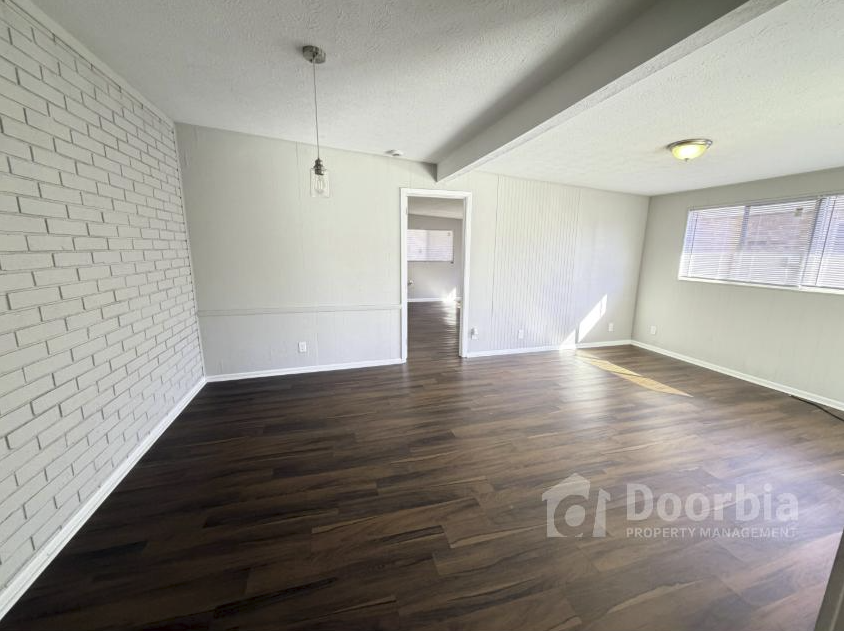 6341 Kimberly Ln - Photo 4 of 9