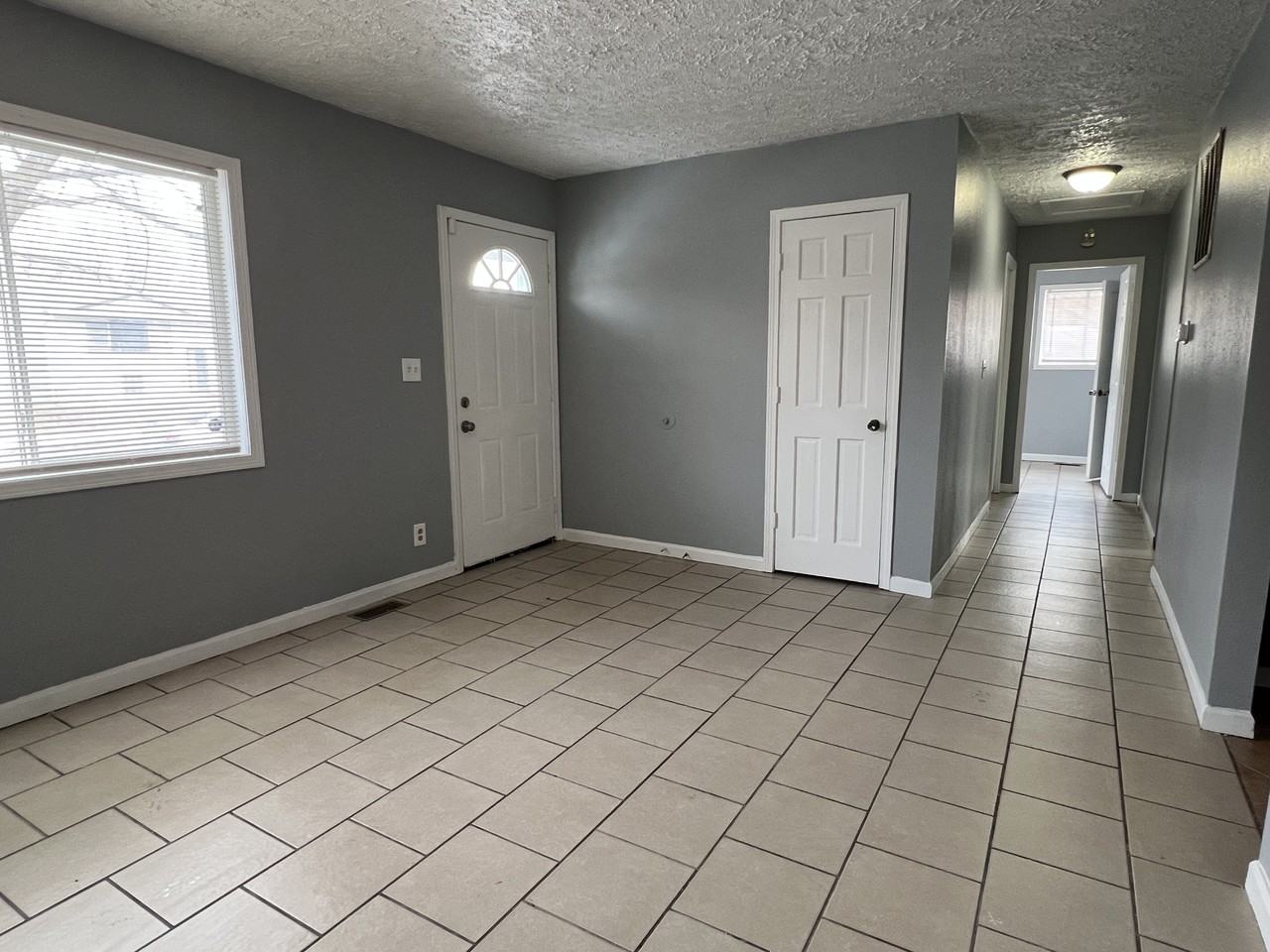 9707 Conried Dr - Photo 5 of 16