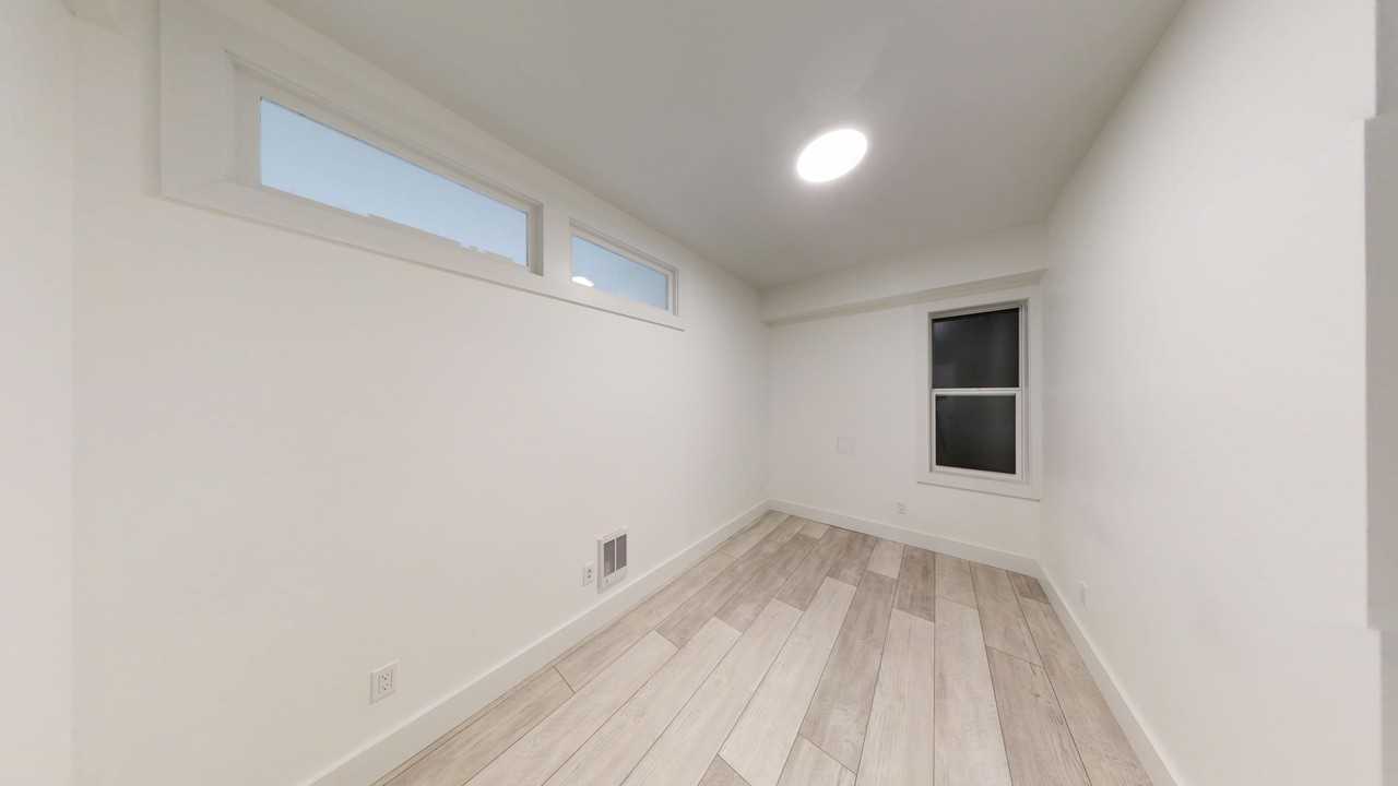 2500 Durant Avenue - Photo 3 of 33