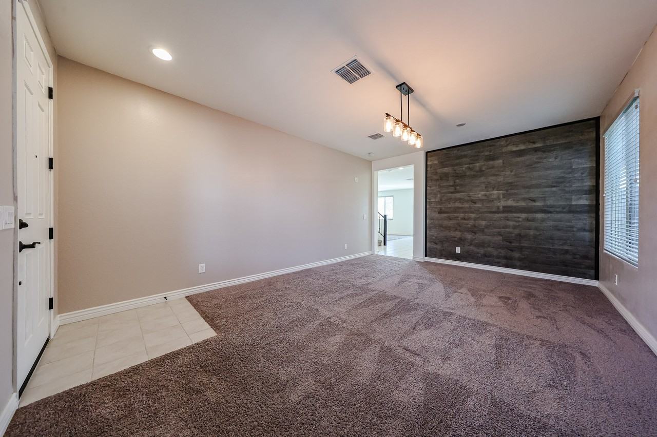 22483 N 95th Dr - Photo 7 of 50