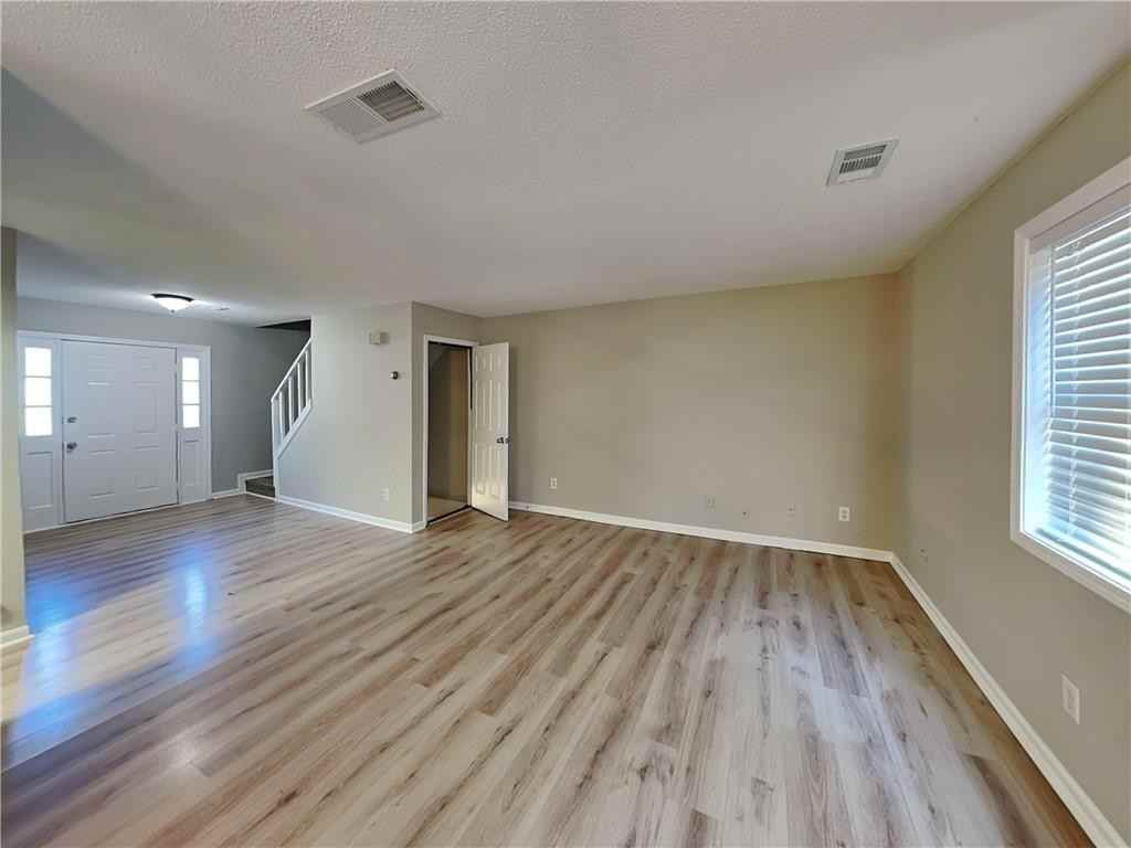 5022 Hawthorne Ct Se #1 - Photo 2 of 16