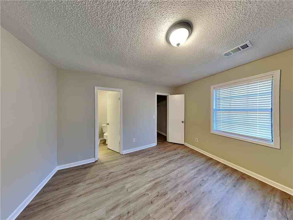 5022 Hawthorne Ct Se #1 - Photo 7 of 16