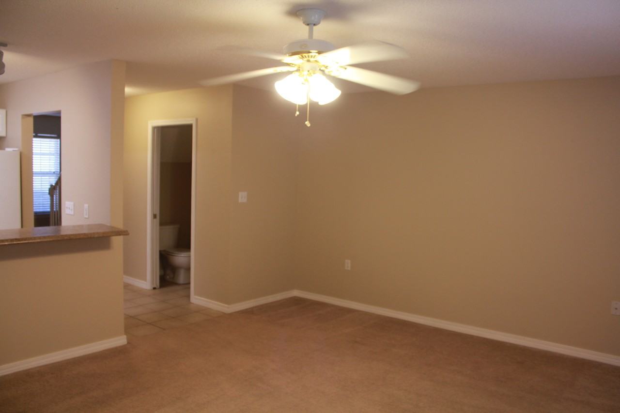 976 Scenic Oak Ln - Photo 5 of 20