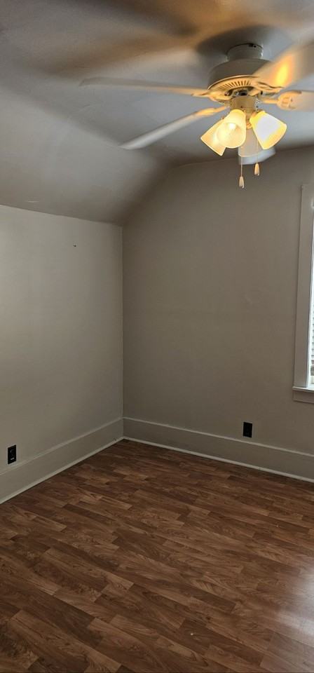 611 Liberty Dr #2 - Photo 5 of 9