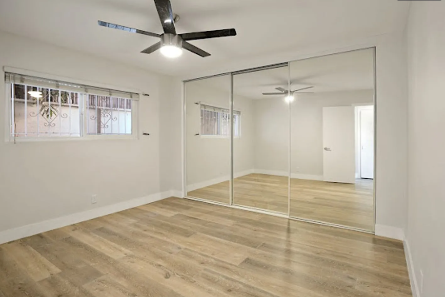 627 Grant St - Photo 2 of 4