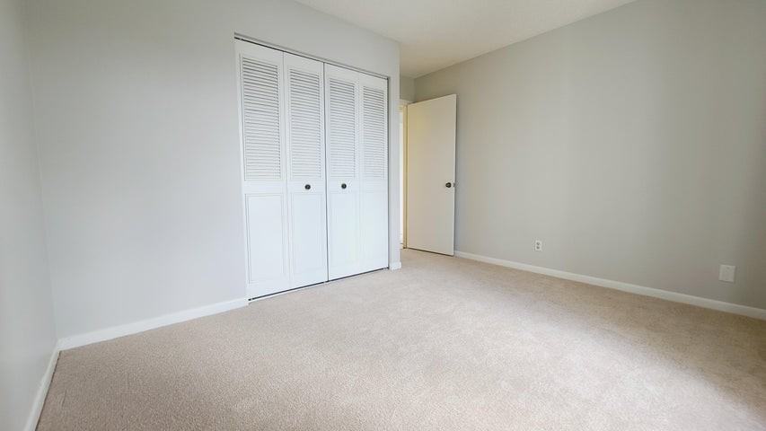 1109 Green Pine Boulevard #B2 - Photo 7 of 9