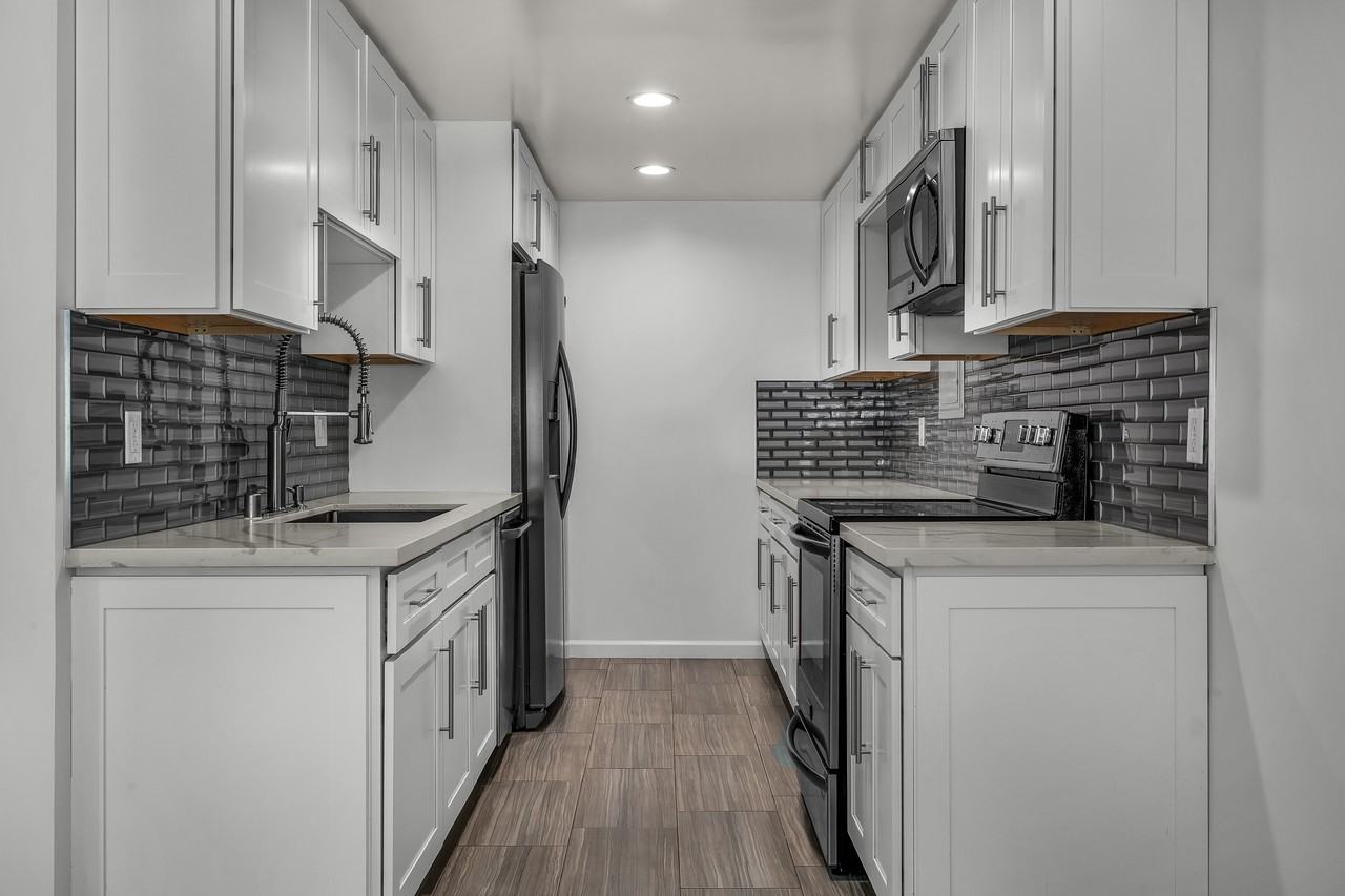 722 N Orlando Ave #104 - Photo 4 of 30