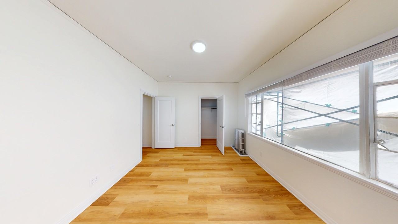 2369 Le Conte Avenue - Photo 3 of 27