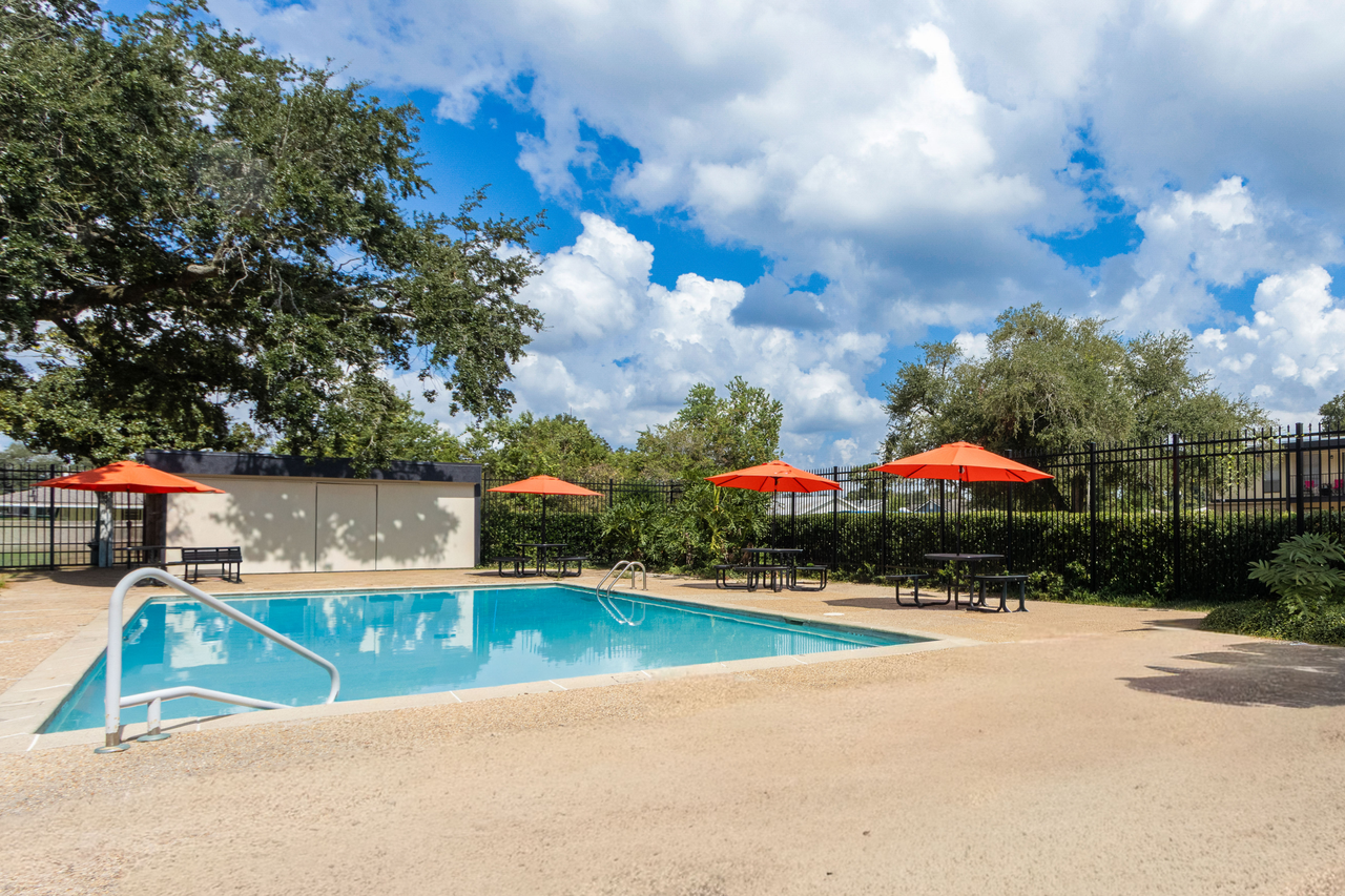 Acadia Park Apartments - Photo 3 of 35