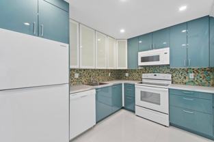 3220 Bayview Dr ##302 - Photo 1 of 1