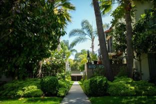 CC - 804-810 E Chevy Chase Dr - Photo 1 of 1