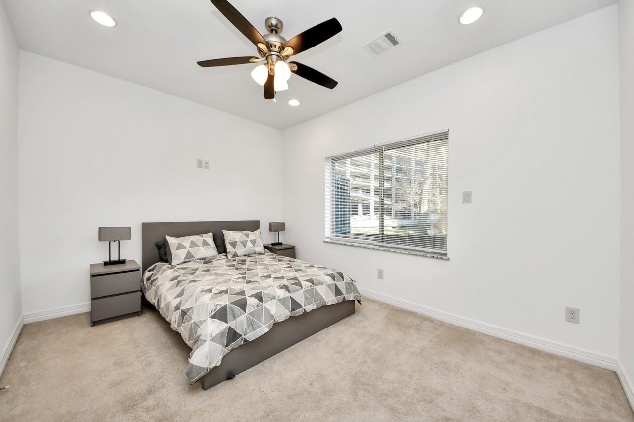 146 Carson Ct - Photo 7 of 38