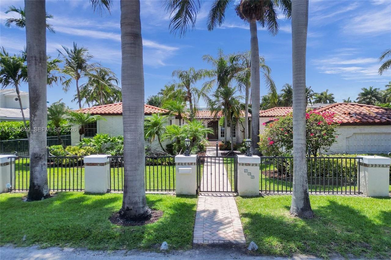 609 Isle Of Palms Dr - Photo 4 of 50