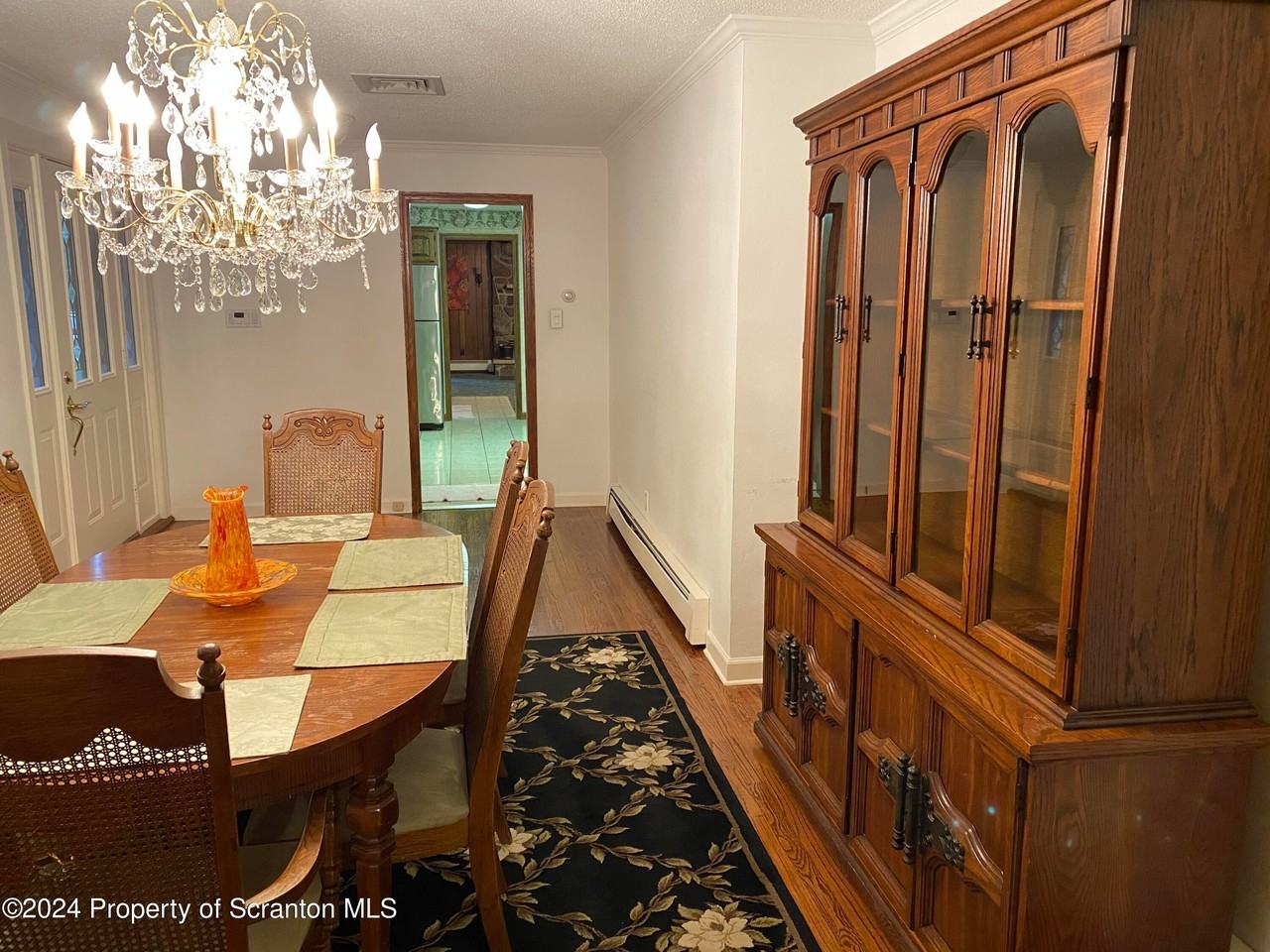 1833 S Webster Ave - Photo 3 of 16