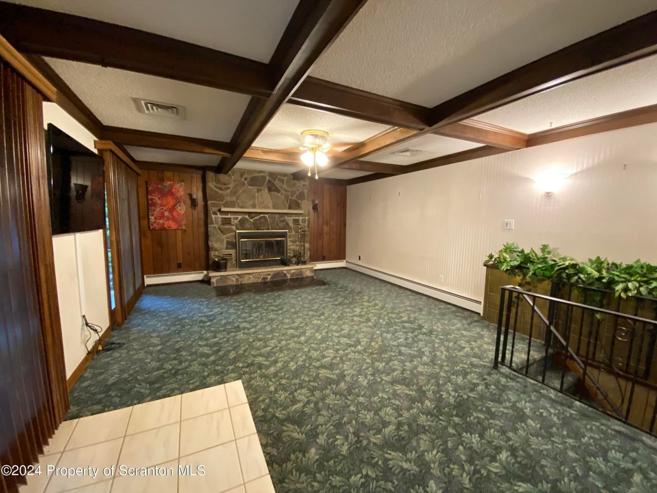 1833 S Webster Ave - Photo 7 of 16