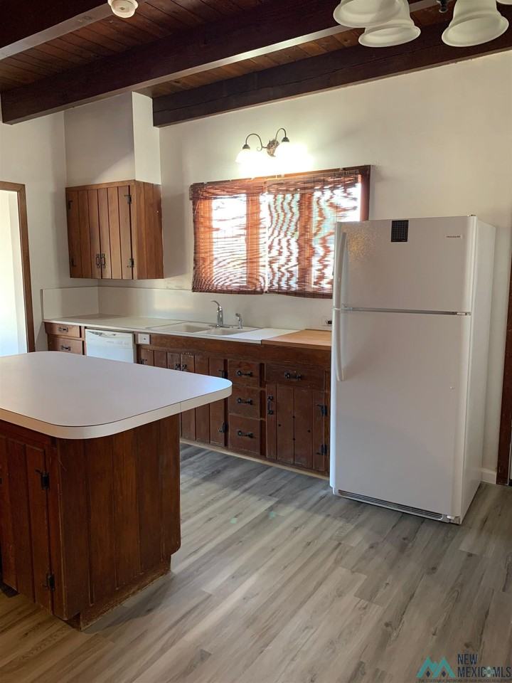 2319 Axtell St - Photo 7 of 36