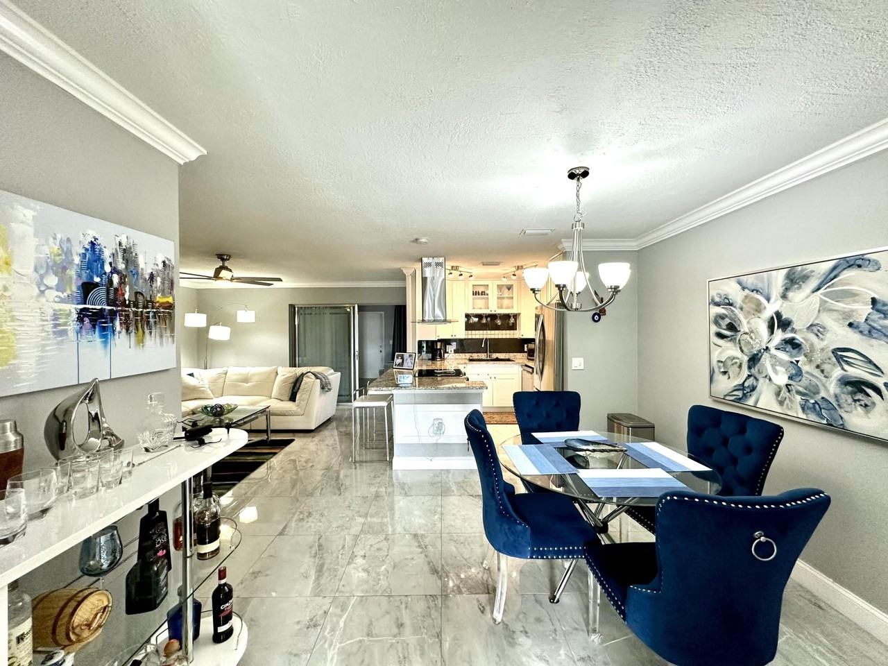 2638 Gately Dr E - Photo 5 of 40