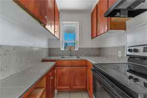 featured image of 1070 Main St ##2