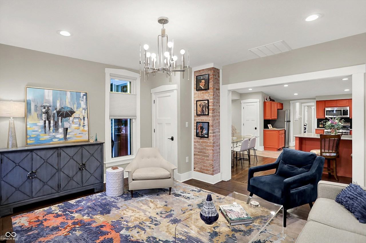 140 N Main St - Photo 4 of 27