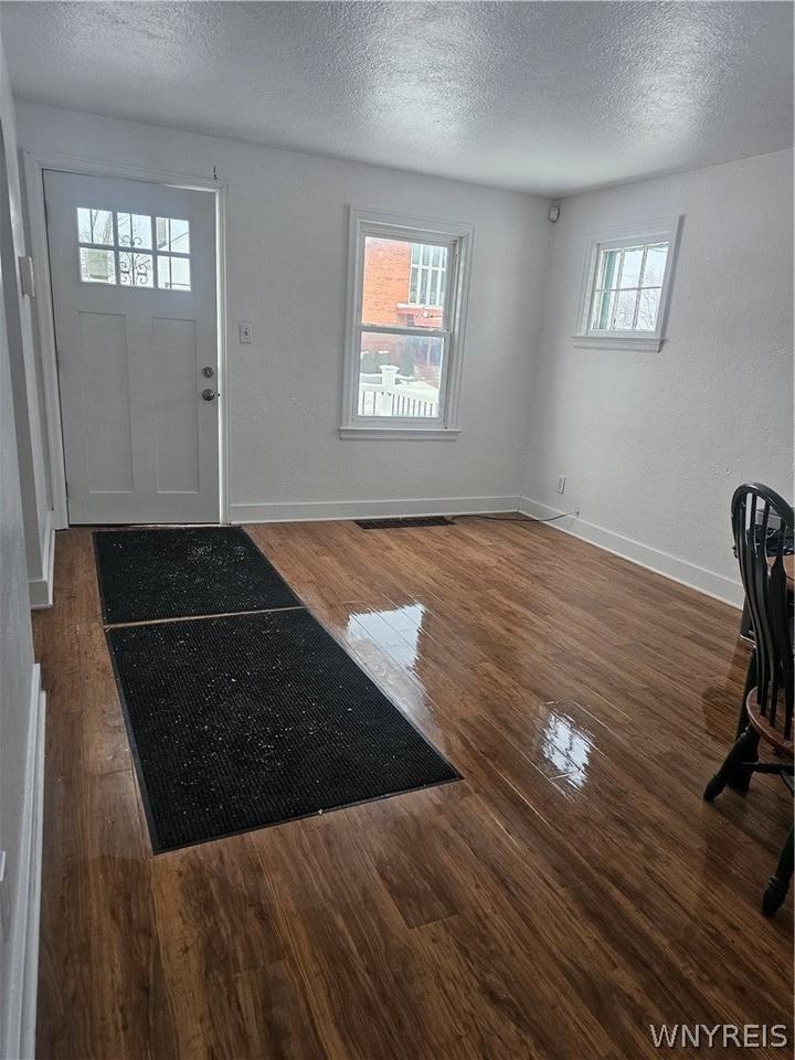 2003 Virginia Ave - Photo 3 of 10